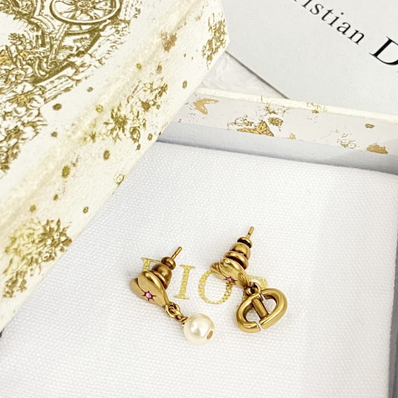 chr1st1an D10r earrings